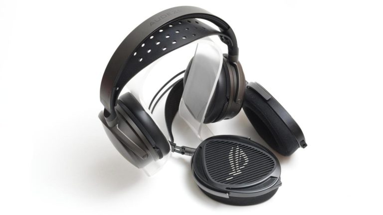 Skvělá herní sluchátka Asus ROG Kithara a Audeze Maxwell 2 v testu