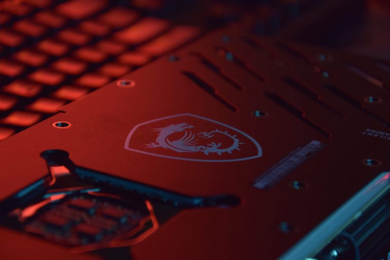 MSI odhalilo herní PC MEG Vision X2 AI+ s hologramem