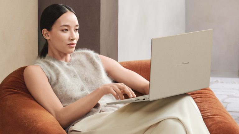 Zapomeňte na MacBook. Asus povýšil Zenbook na vyšší úroveň, nově i s 16″ displejem