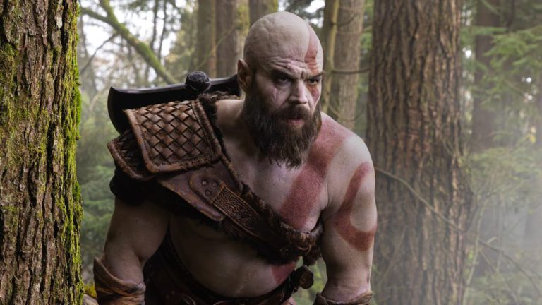 Seriál God of War musí hledat nového Krata, Ryan Hurst se vážně zranil